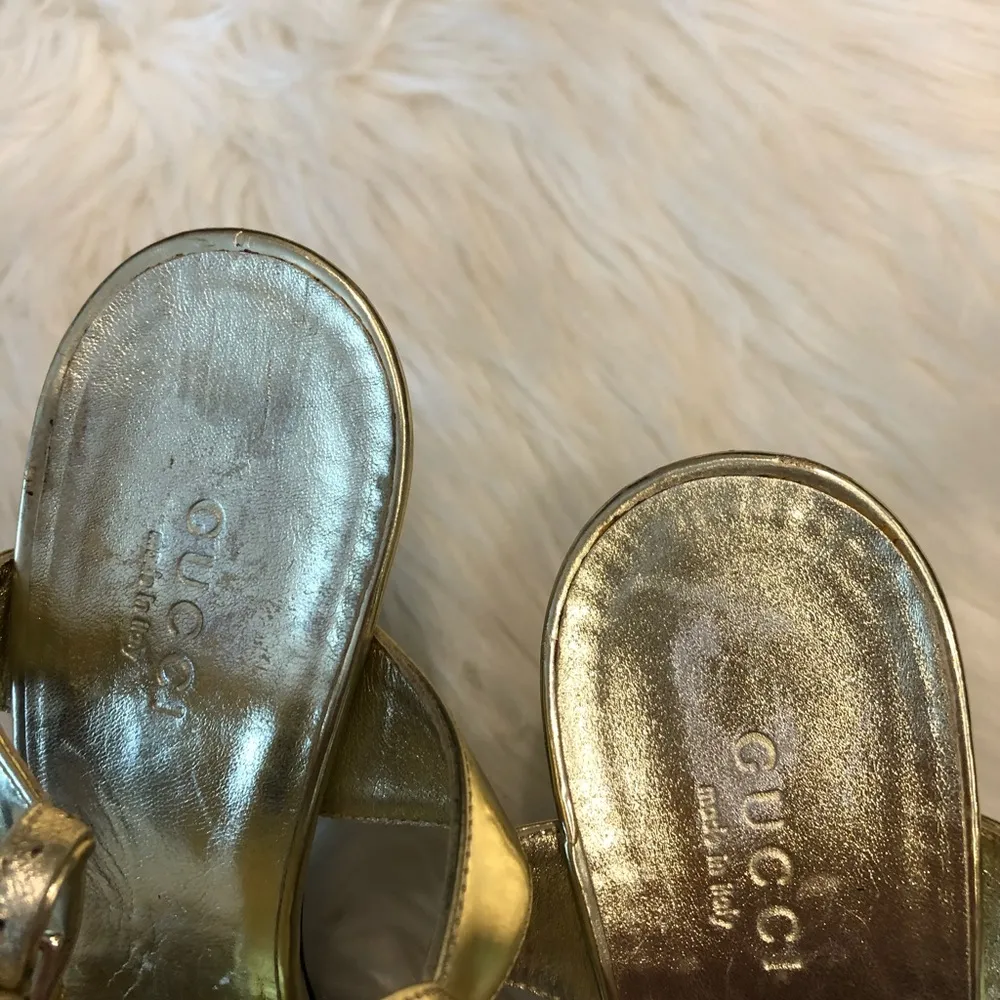 Gucci Women's Size 7B Gold Metallic Studded T Ankle Strap Stiletto High Heels - Image 10