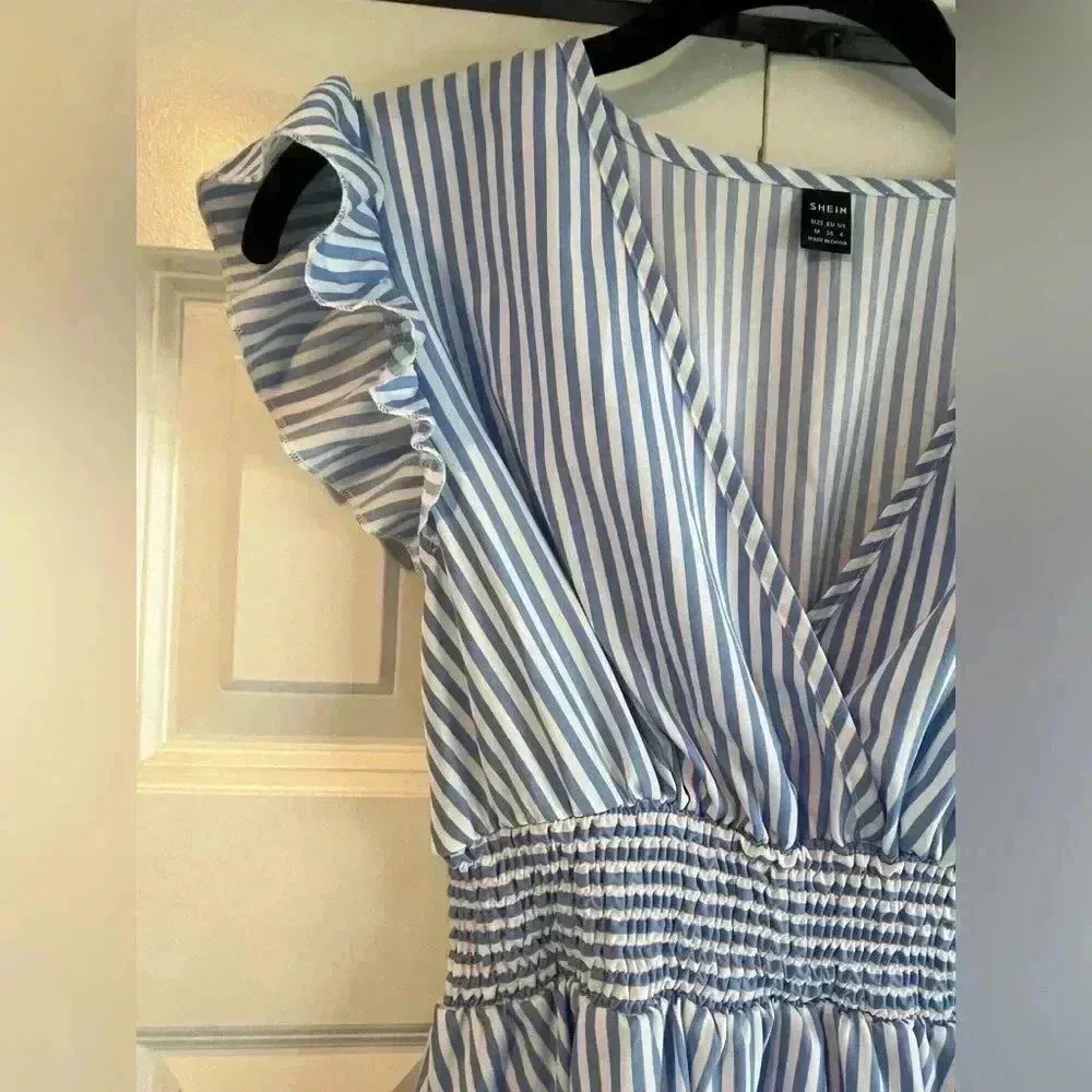 Striped Blue & White Flutter Sleeve  Dress with Smocked Waist‎ V-Neck Casual B1 - Image 7