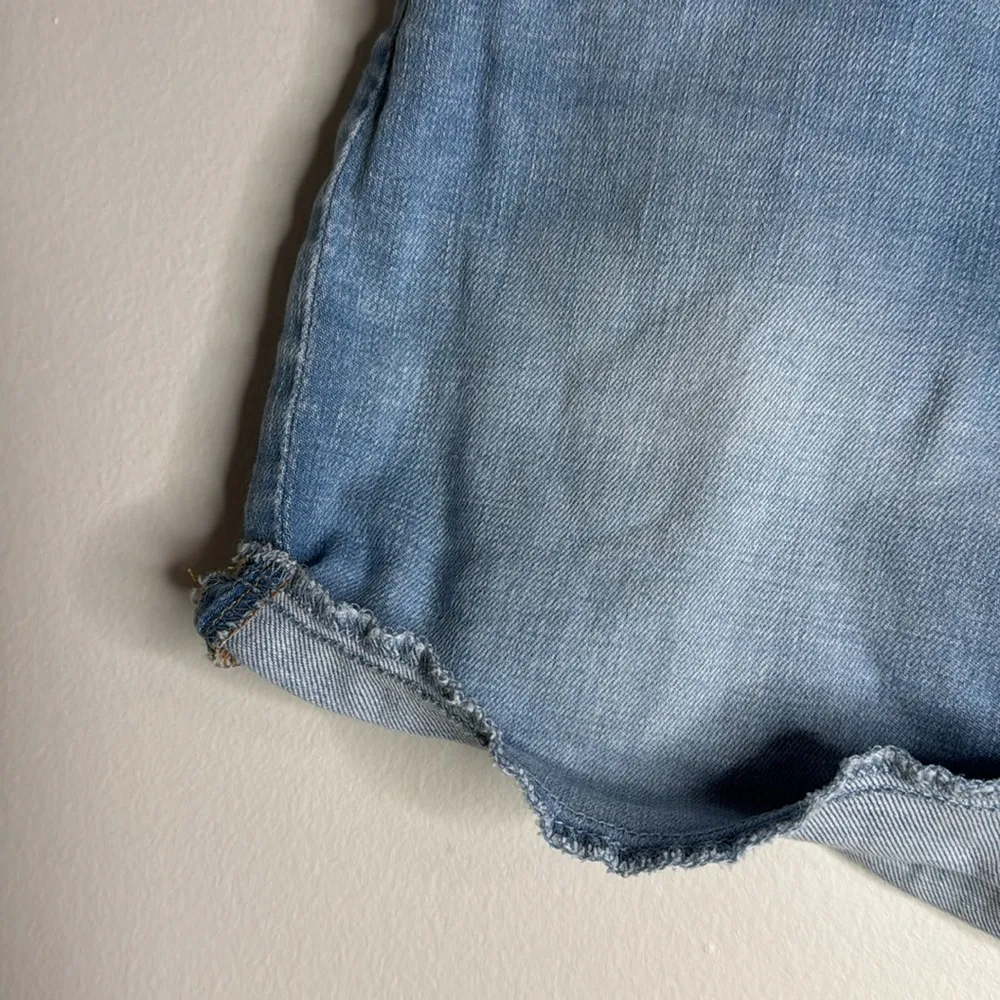 7 For All Mankind Women's light wash Denim Mid Roll Shorts Size 26 - Image 7