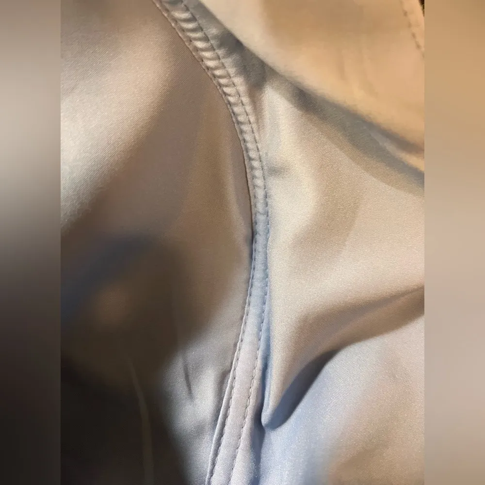 Blue Sleeveless Maxi Gown with Plunge Neckline for Weddings - Image 15