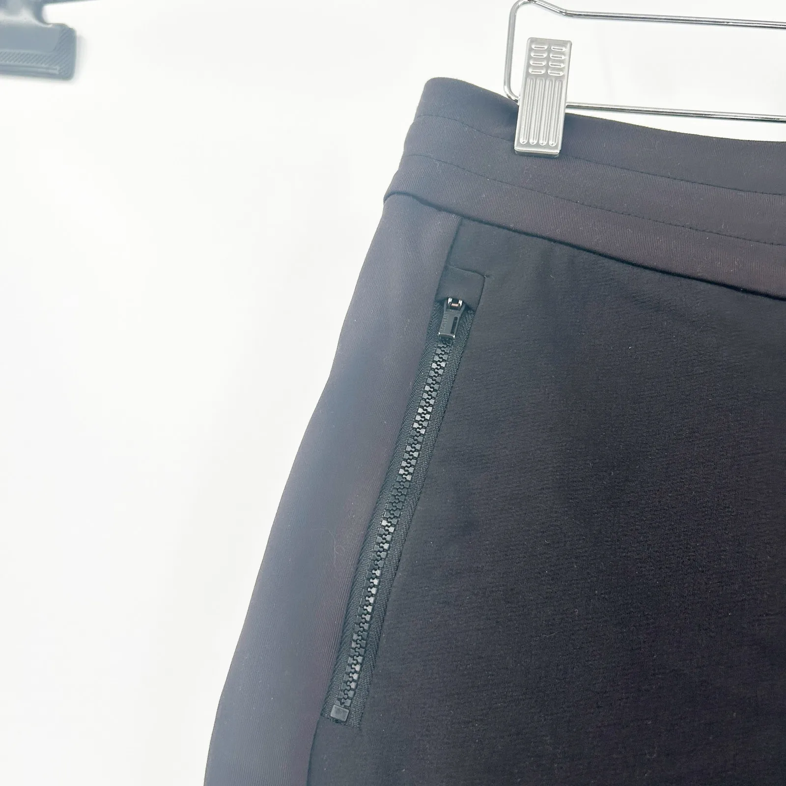 Athleta Womens Headlands Hybrid UPF 50‎ Hiking Trek Jogger Pants Size 10 Black - Image 4