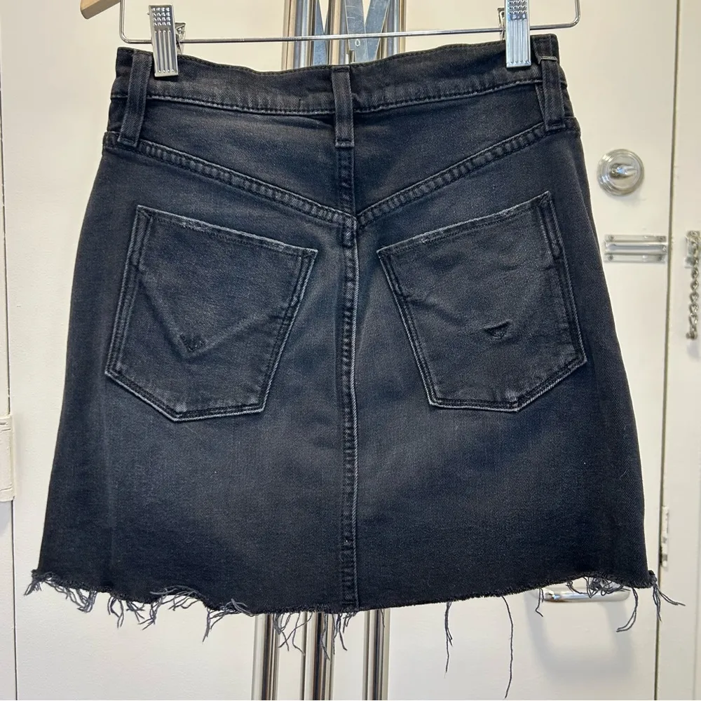 Hudson Jeans The Viper Mini Skirt Denim in Harrah Wash - Size 24 - Image 7