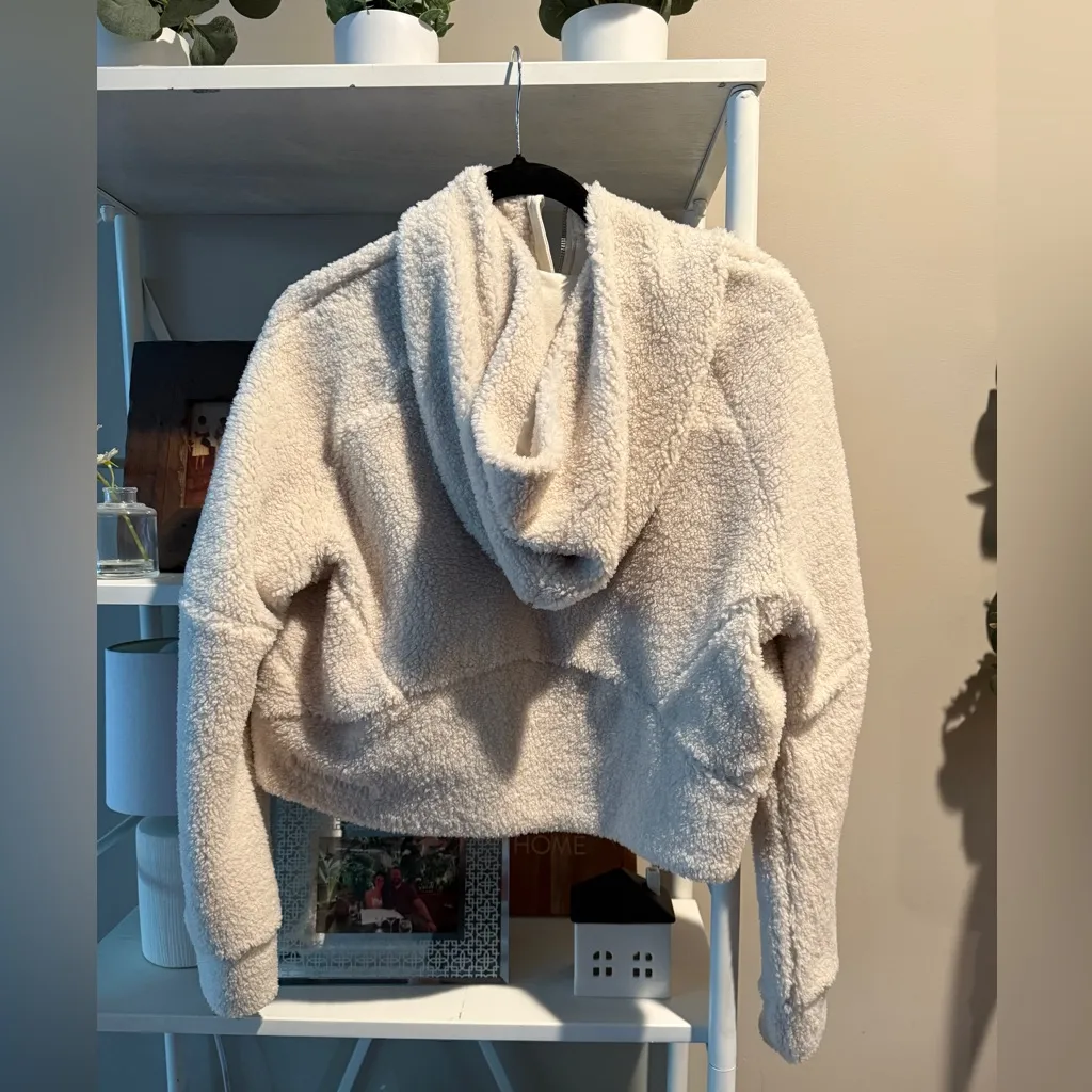 NWT lululemon Scuba oversized half-zip fleece hoodie, color Bone, XS/S. - Image 3