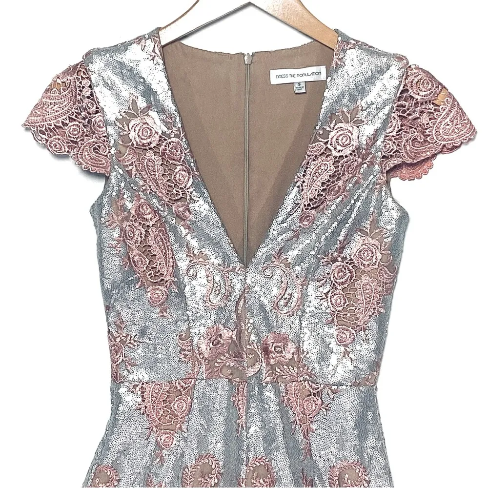DRESS THE POPULATION Sabrina Pink and Silver Sequin Lace Romper Size S - Image 4