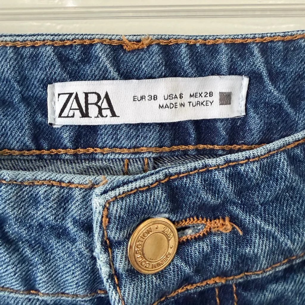 Zara Ripped Jeans - Image 4