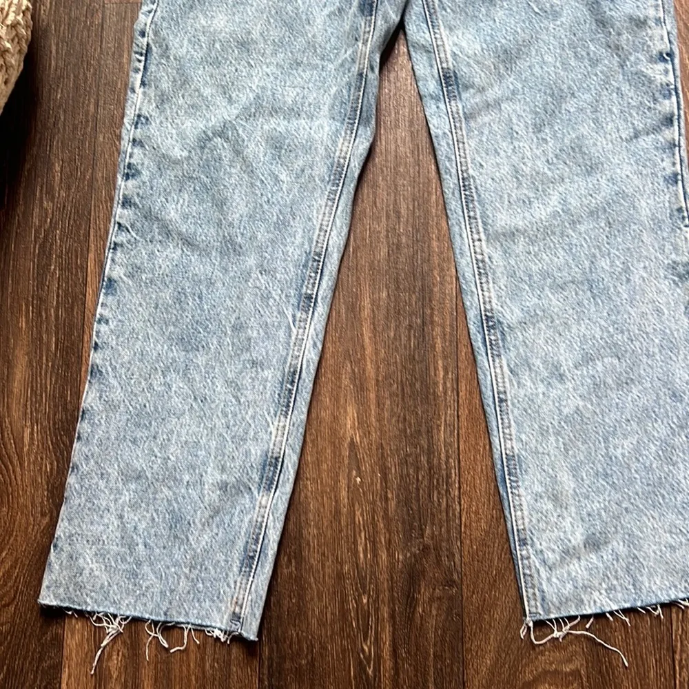 Dynamite  Gisele Jean - Image 2