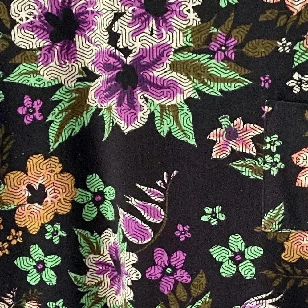 LuLaRoe Carly High Low Hem Dress Black Tropical Floral Print Size Small S - Image 3