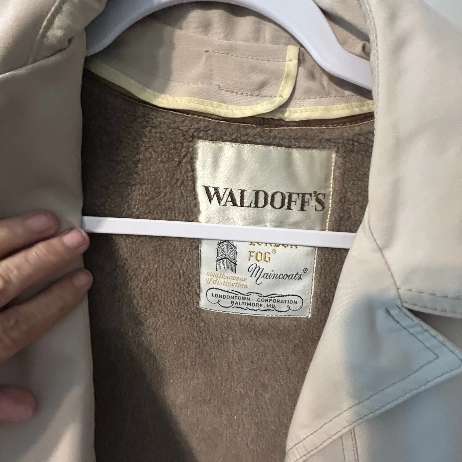 London Fog Womens VTG Trench Coat 8 Reg USA Jacket Zip Out Fur Lining & Belt - Image 9