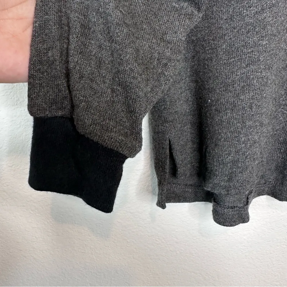 Color Block Raglan Top Size XS NWT - Image 6