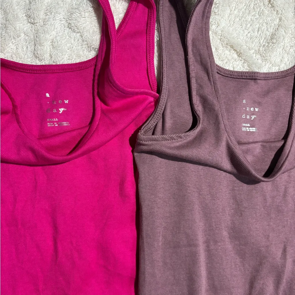 A new day small set of two tanks - Image 4