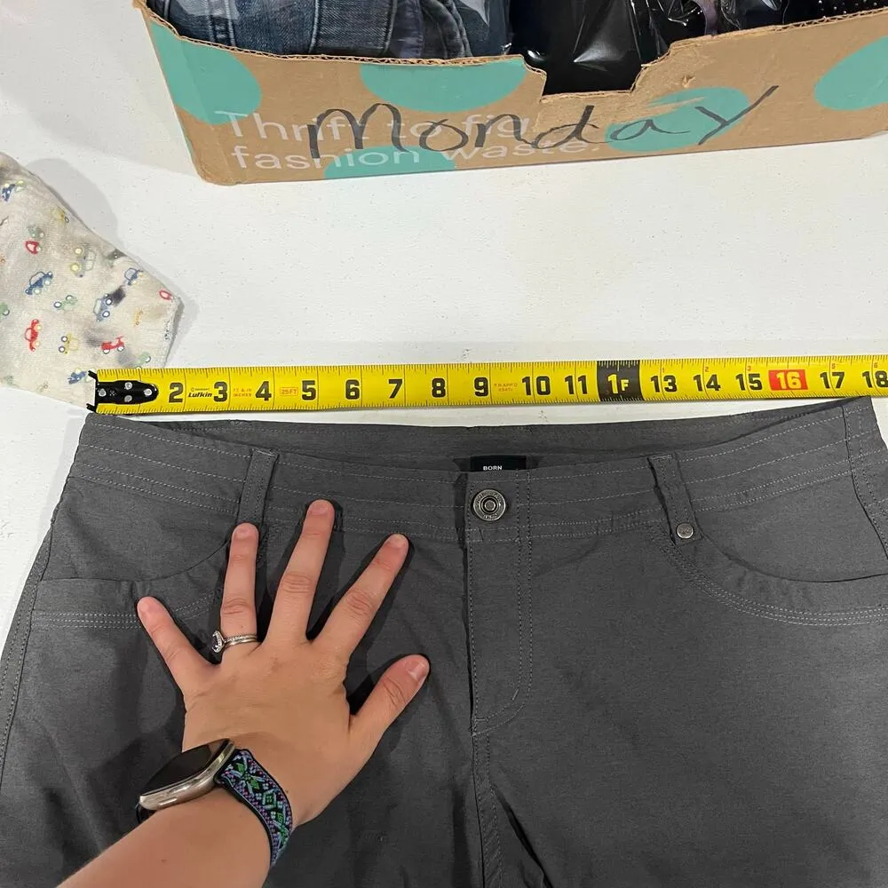 Kuhl Women’s Trekr Shorts Size 16 Gray 11” Inseam zip Pockets Lightweight - Image 9