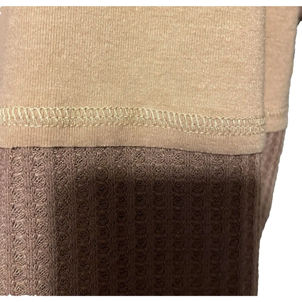 Dokotoo Waffel Knit Two Tone Henley Tunic Top Brown Tan Women's Size Medium NWT - Image 5