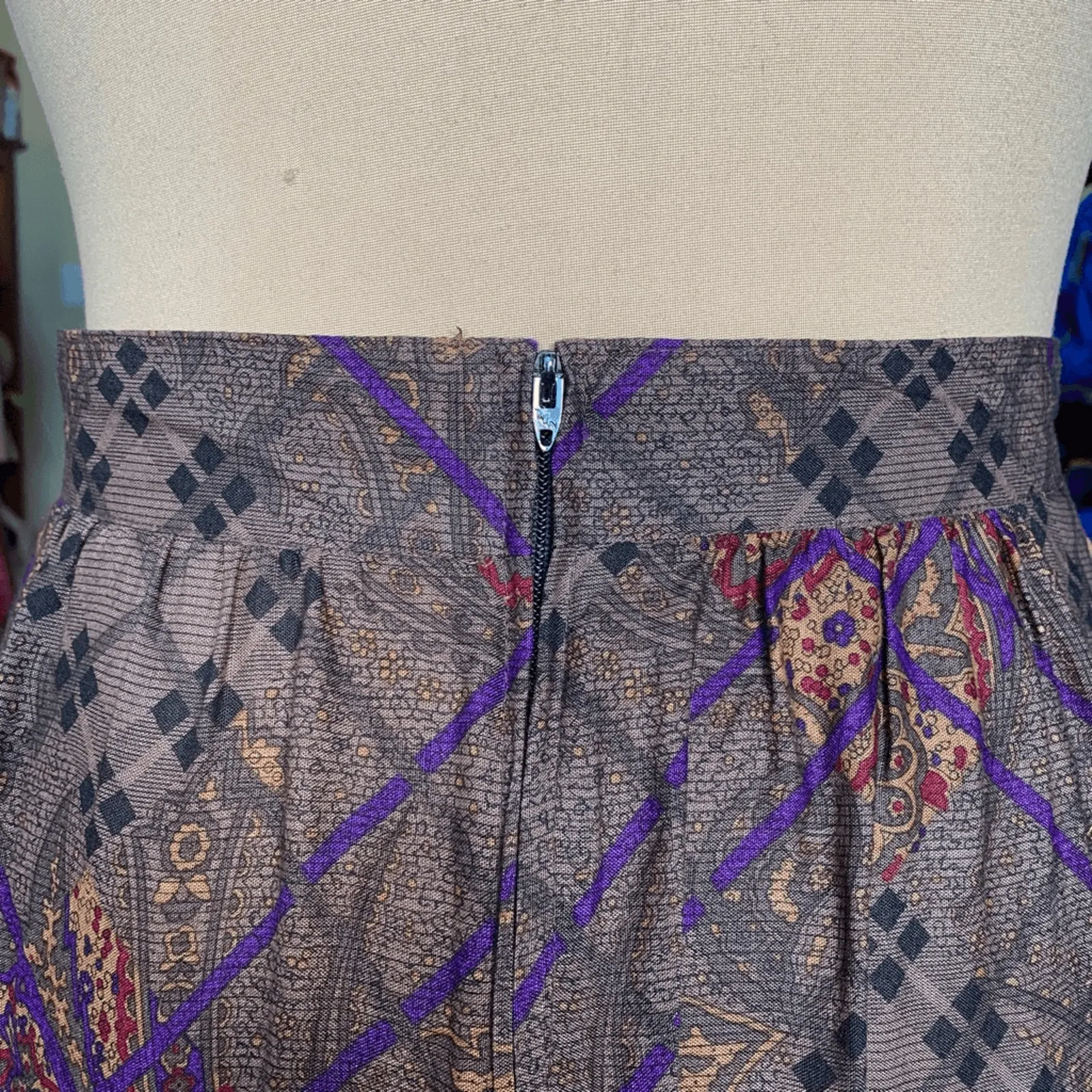 Vintage 90s Rayon Midi Skirt Taupe Purple Paisley Lattice Plaid Print High Waist Tan Size 12 - Image 6