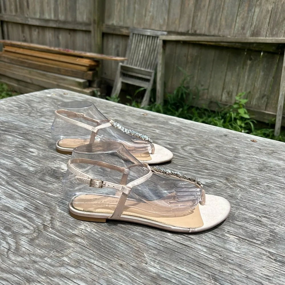 Jewel badgley mischka Dafina metallic crystal thong‎ sandal 7.5 - Image 2
