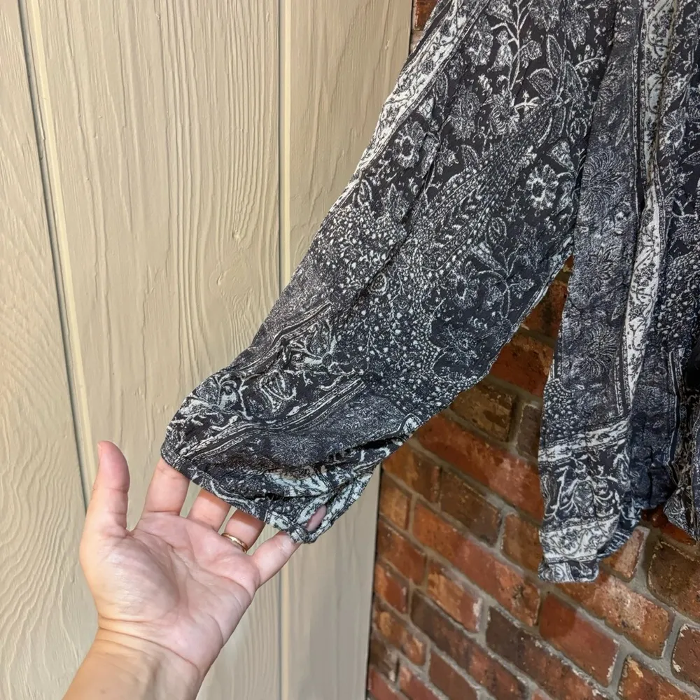 Wonderly womens round neck boho hippie peasant blouse black/white 1X - Image 4