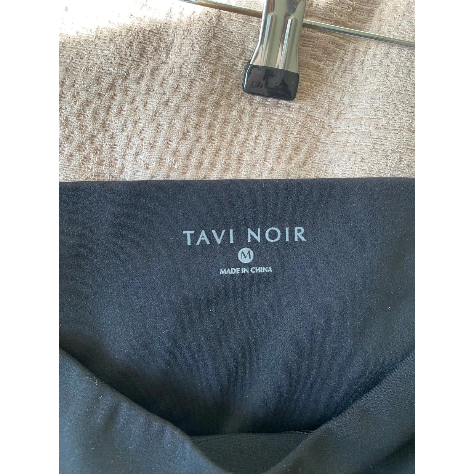 TAVI NOIR Solid Black Biker Shorts Size Medium - Image 3