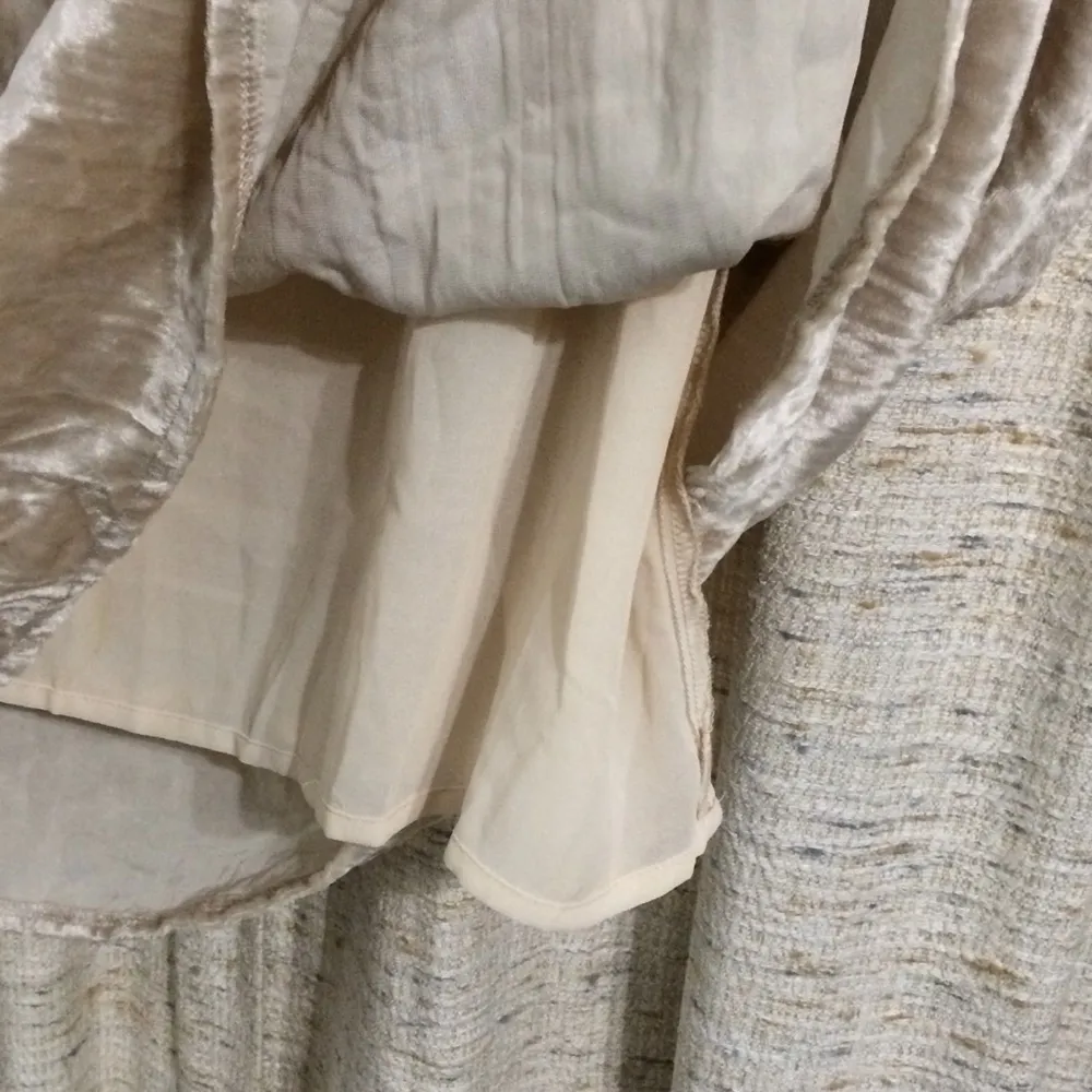 Floreat Anthropologie Crushed Velvet Shift Dress - Image 10