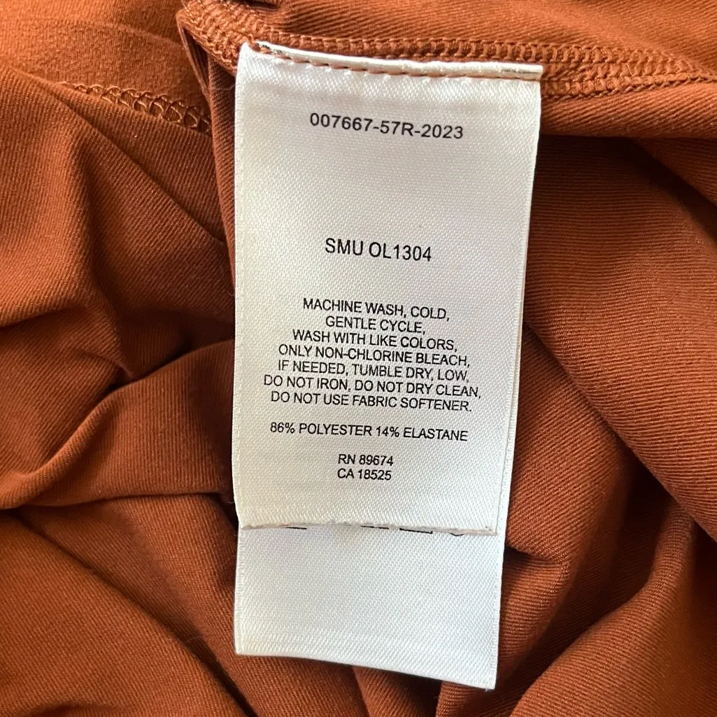 Mountain Hardwear Women’s Size Large Rust Orange Half Zip Pullover Sweatshirt - Image 8