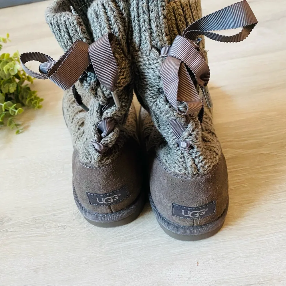 UGG Lottie Knit Boots Gray Sz 5 - Image 4