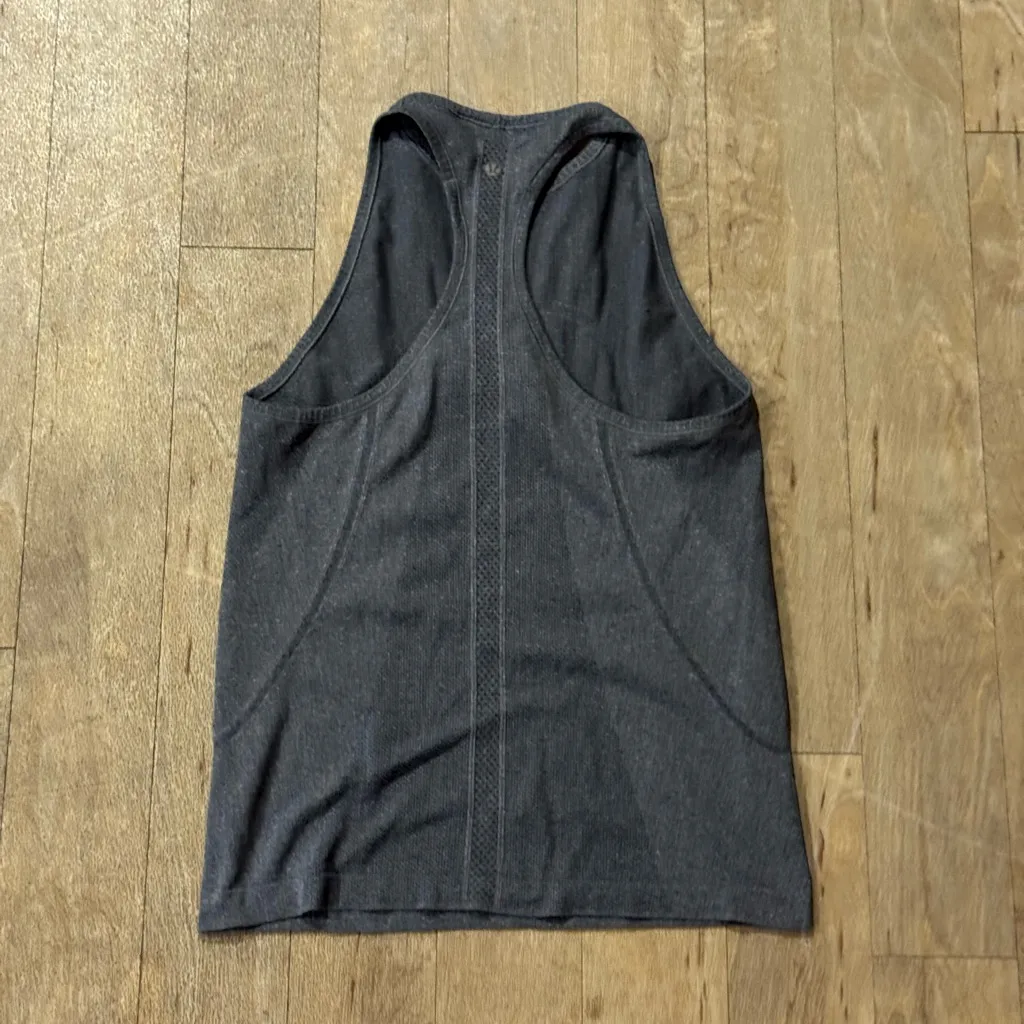 Lululemon Swiftly Tech Racerback Tank Heathered Grey Size 8 - Image 3