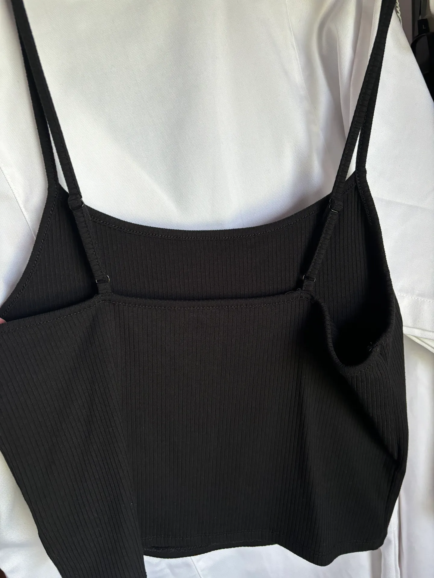 Outfitters Tank-top - Image 2