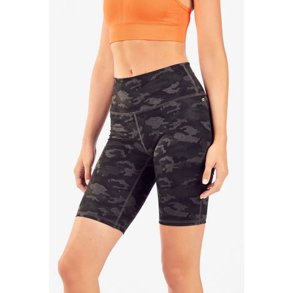 Fabletics Camo High-Waisted Compression Bike Shorts | Size S | Fitness Goals - Image 3