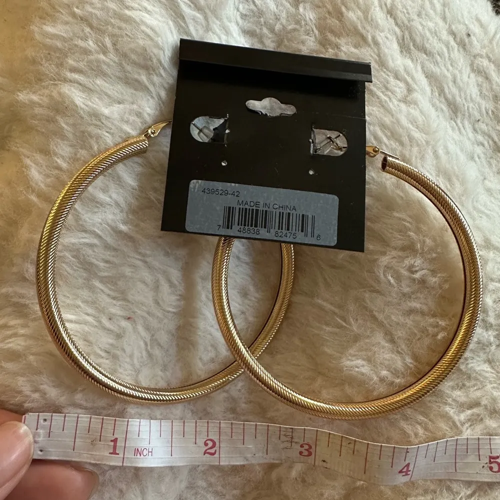 Guess earrings - Image 2