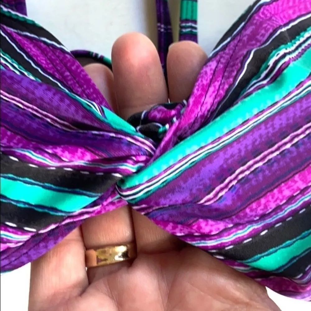 NWOT Athleta bikini top - Image 2