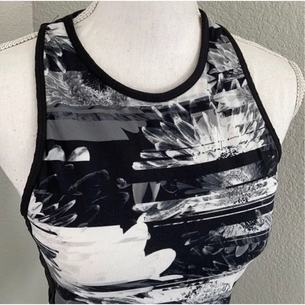 Betsey Johnson Stripe Floral Design Performance Crop Top Sports Bra - Image 4