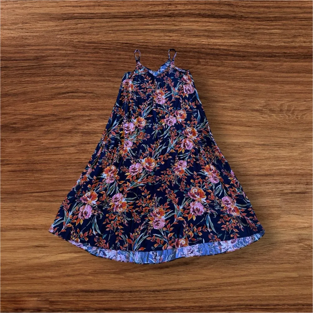 MSK brand maxi dress, size large, with a black background and a floral pattern Blue - Image 2