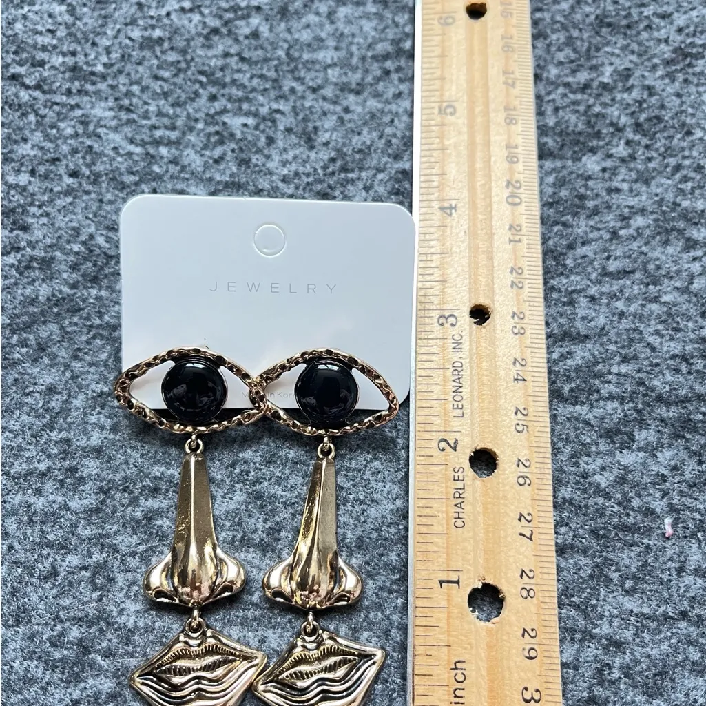 Vintage Style Surreal Eye‎ Nose Lip Earrings Gold Tone Statement Art Dangle - Image 4