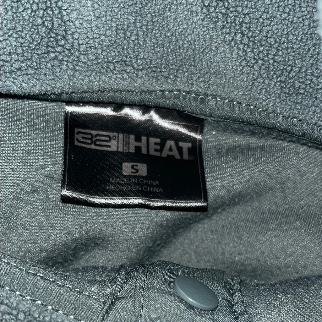 32° Heat Women's Charcoal Button-Up Fleece Jacket - Image 3