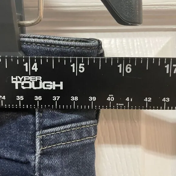 Calvin Klein Skinny Jeans Womens 28x32 Mid Rise Medium Wash‎ - Image 2