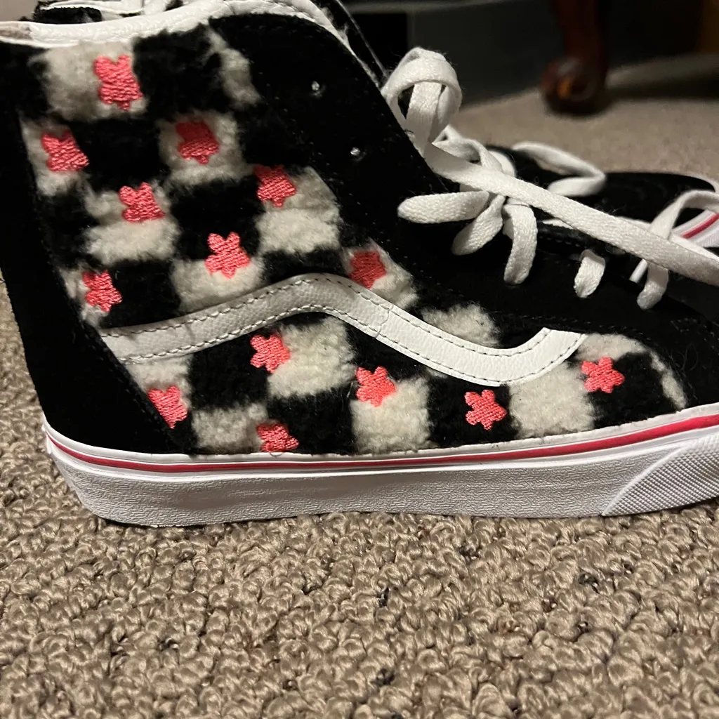 Vans  Women's Black and Pink Checkered High-Tops, Size 5.5 - Image 4