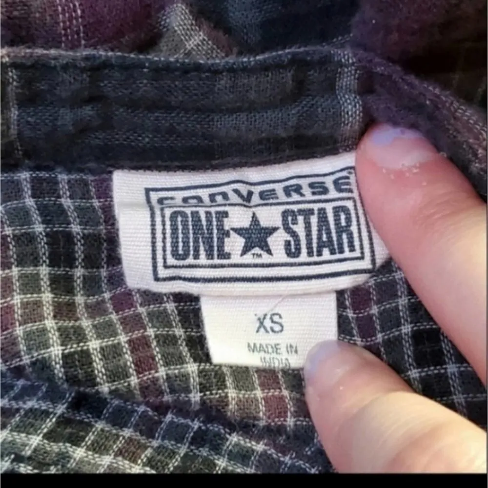 Converse  one star plaid button down Xs - Image 5