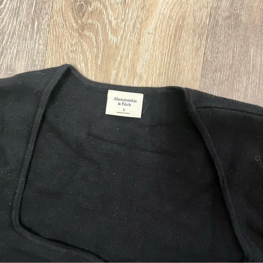 Abercrombie & Fitch Sweetheart Knit Top - Image 2