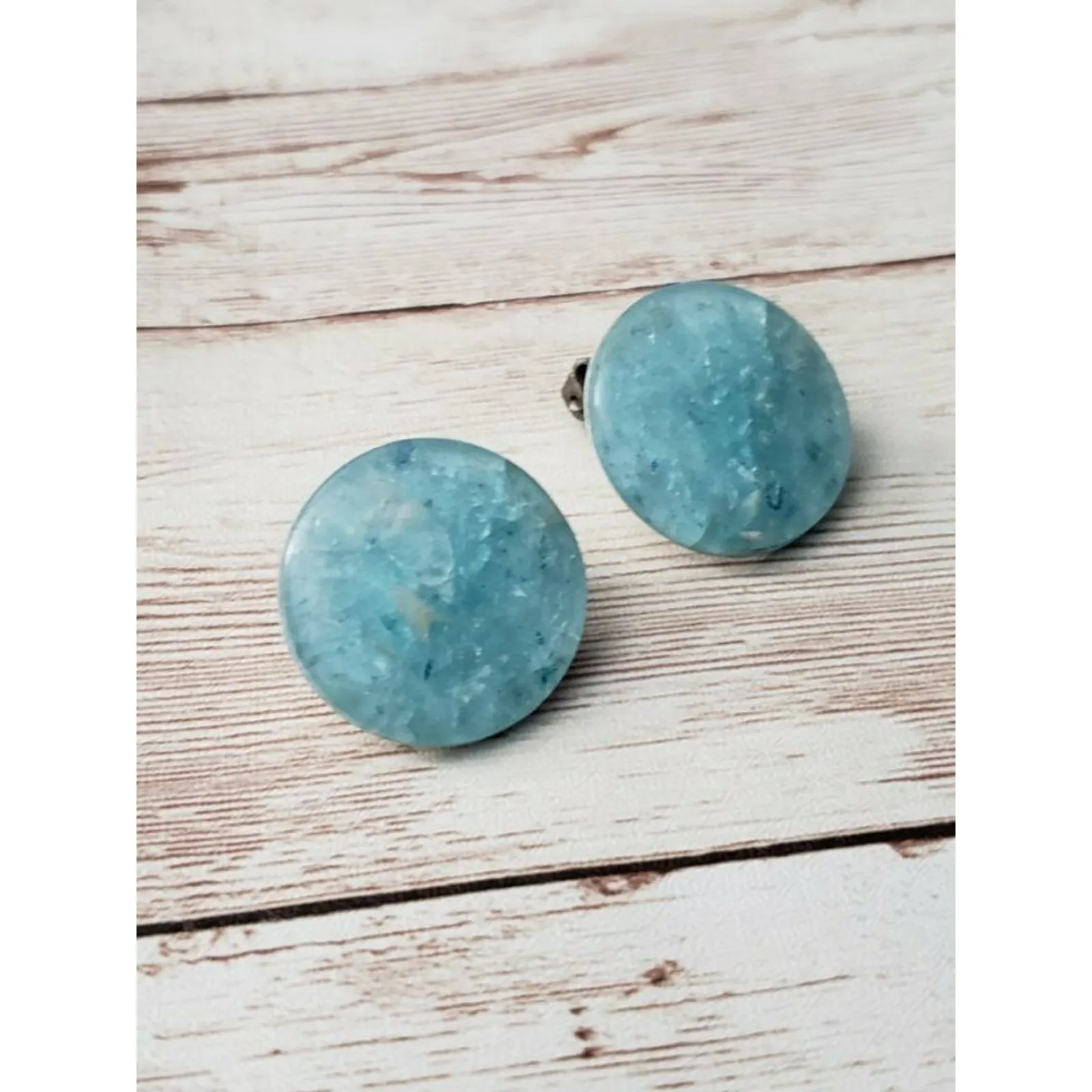 Vintage Clip On Earrings Unusual Light Blue Circle Crackled Design - Image 2