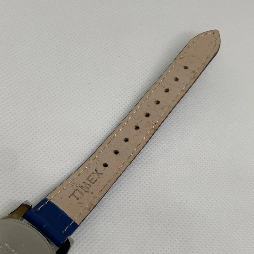 Timex women watch T2P093 silver tone 35mm round case 30MWR running - Image 7