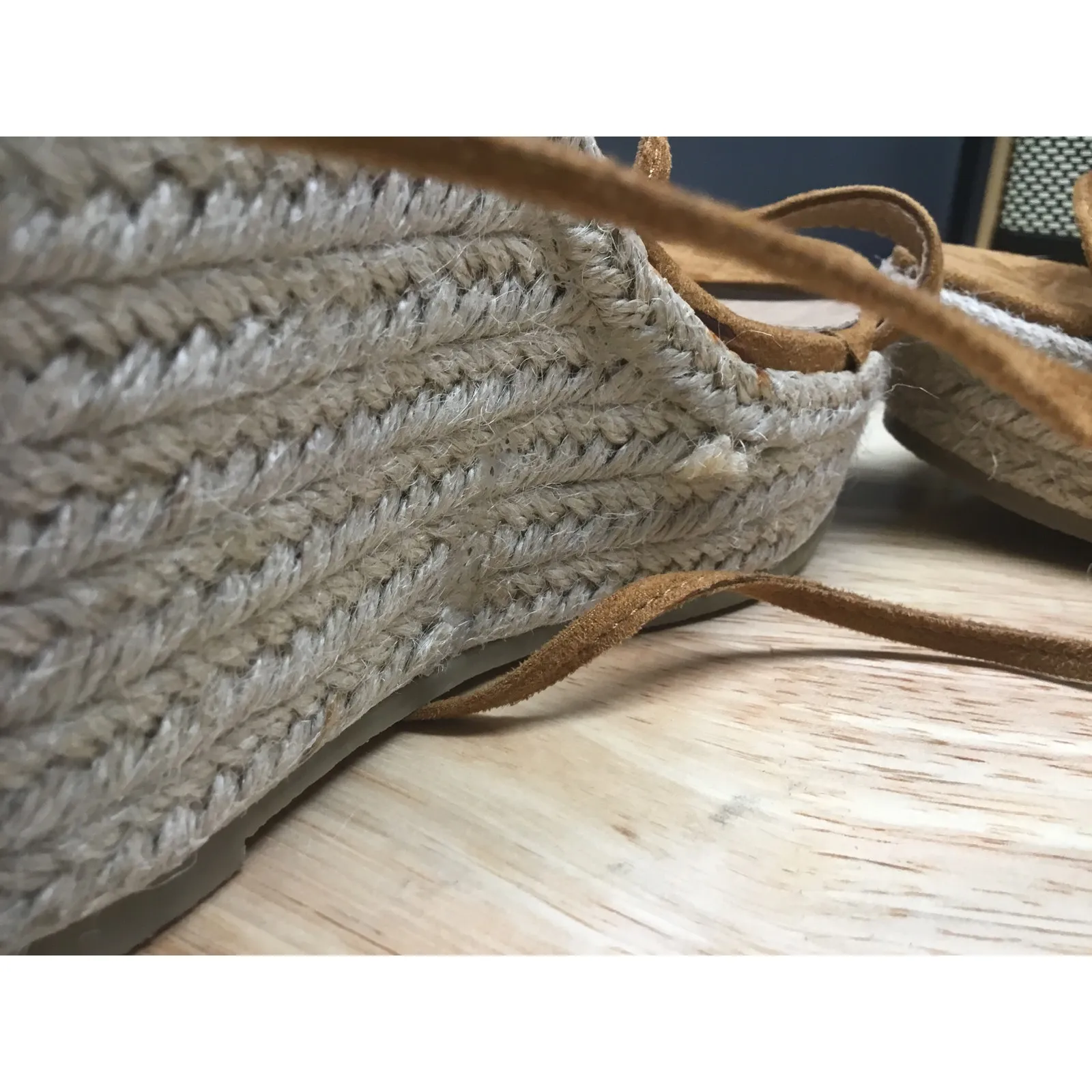 Billini Platform Sandals Women's 5 Tan Suede Strappy Wedge Heel Open Toe Casual Size 6 - Image 5