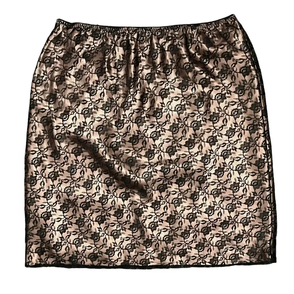 Susan Lucci Women’s Pencil Skirt L Black Lace Overlay Mini Skirt Romantic Goth Size L - Image 3