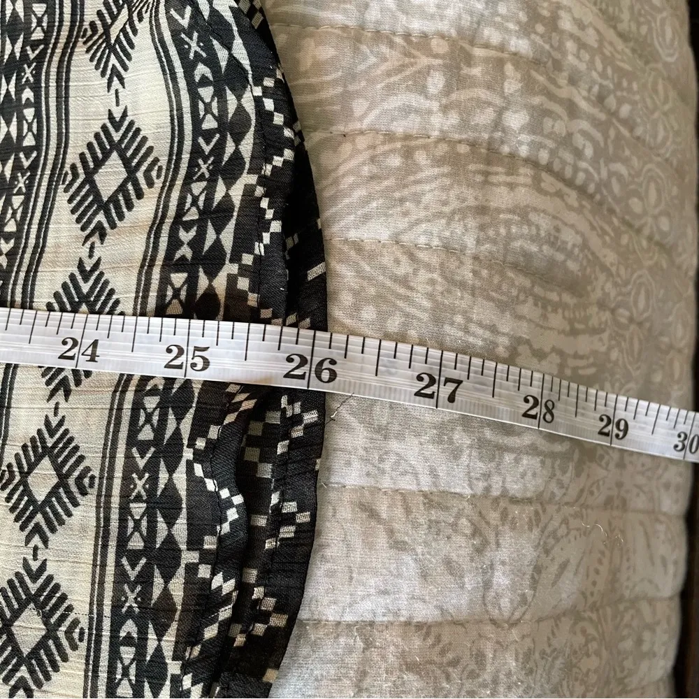 About A Girl Juniors Black & White Chiffon Aztec Print Henley Top Small - Image 9