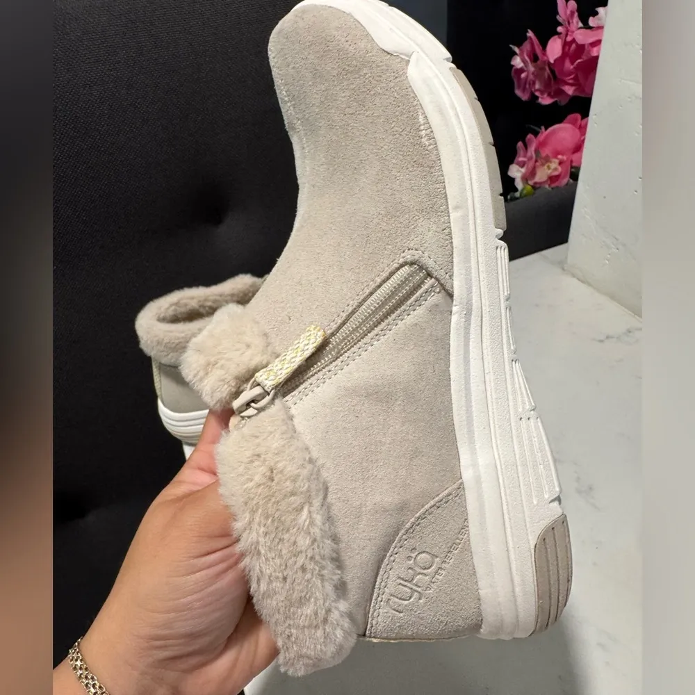 Ryka Beige Ankle Boots - Image 5