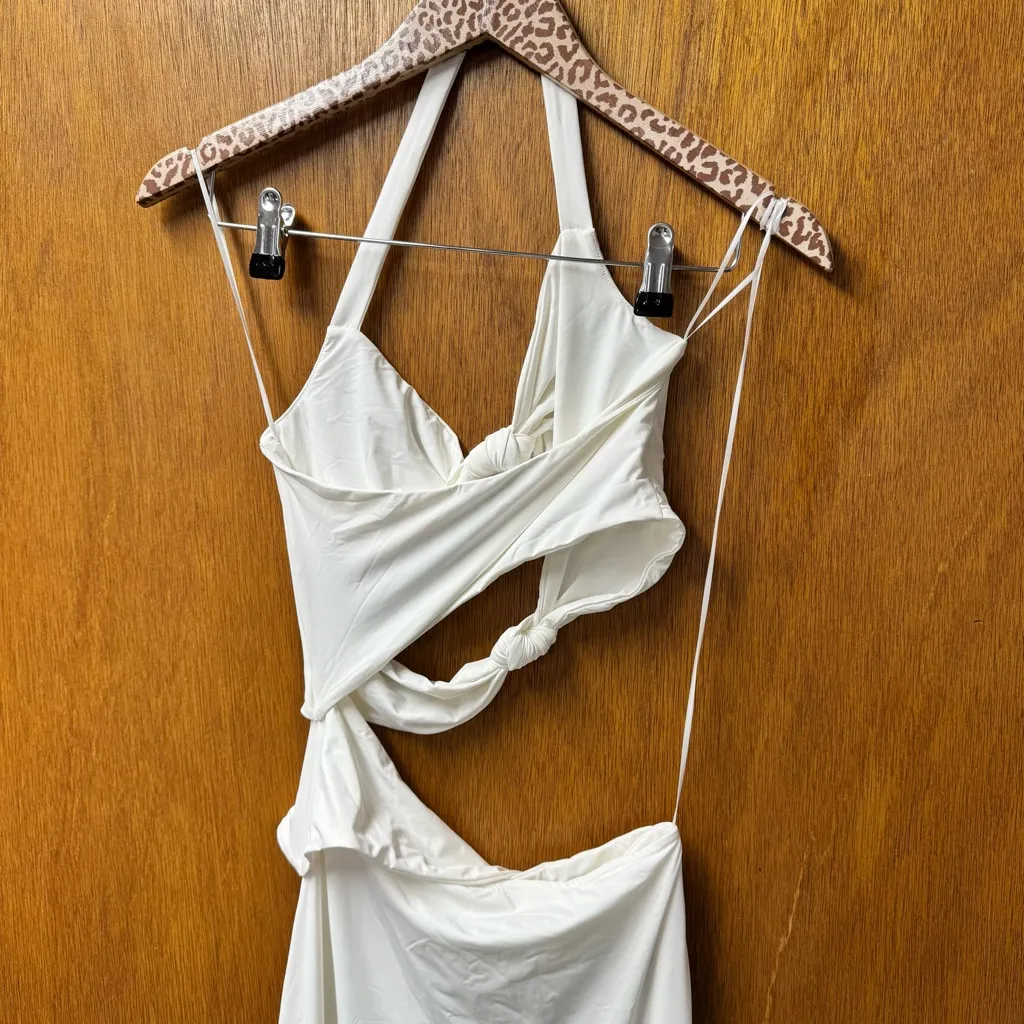 NEW Sasha Therese Oralia Cutout Halter Maxi Long Dress White Small S NWT - Image 9