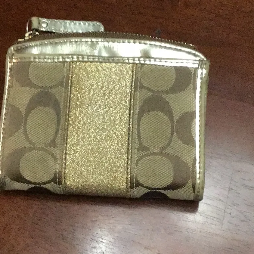 COACH Signature FOLD WALLET Metallic gold est. 1941 Coach - Image 2