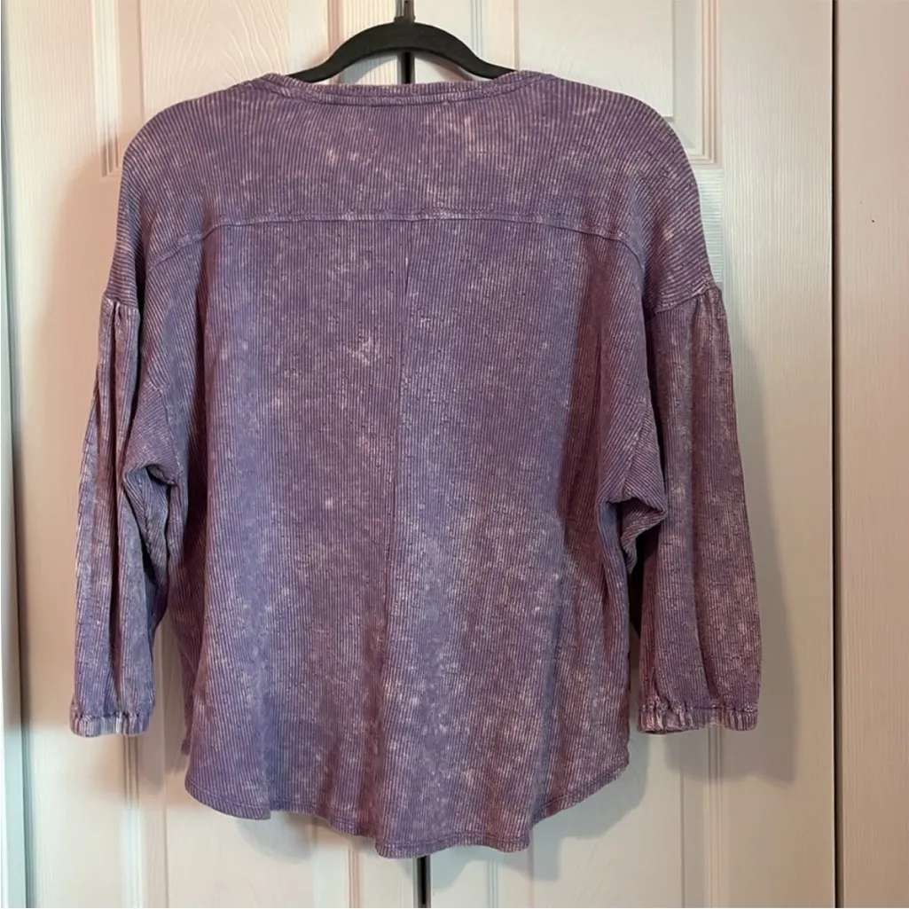 Lavender Distressed Top Purple Size L - Image 5