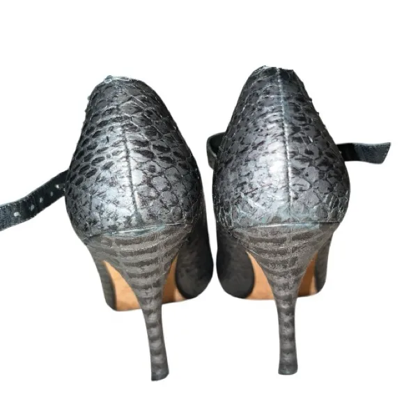 Max Studio  Elegant Black Snakeskin Pattern Heels - Image 5