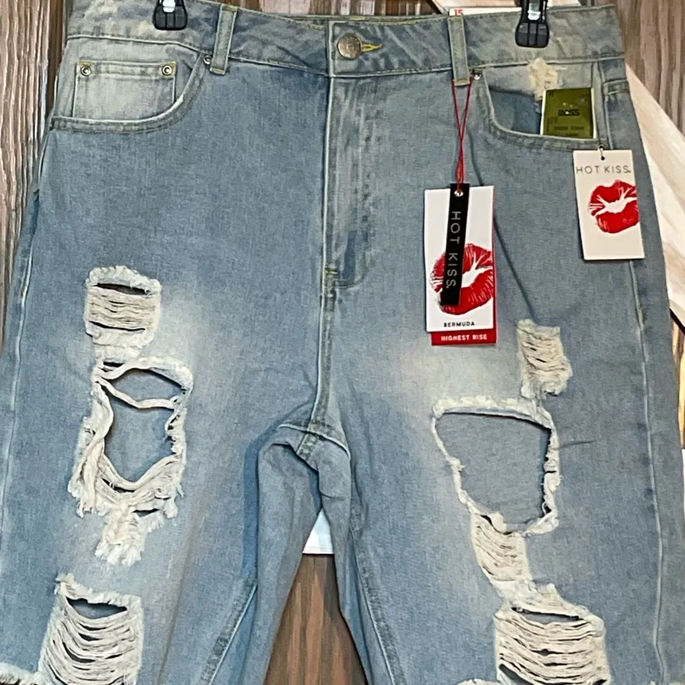 Hot Kiss Blue Distressed Highest Rise Shorts.  Waist 17” SIZE 15. NWT - Image 2