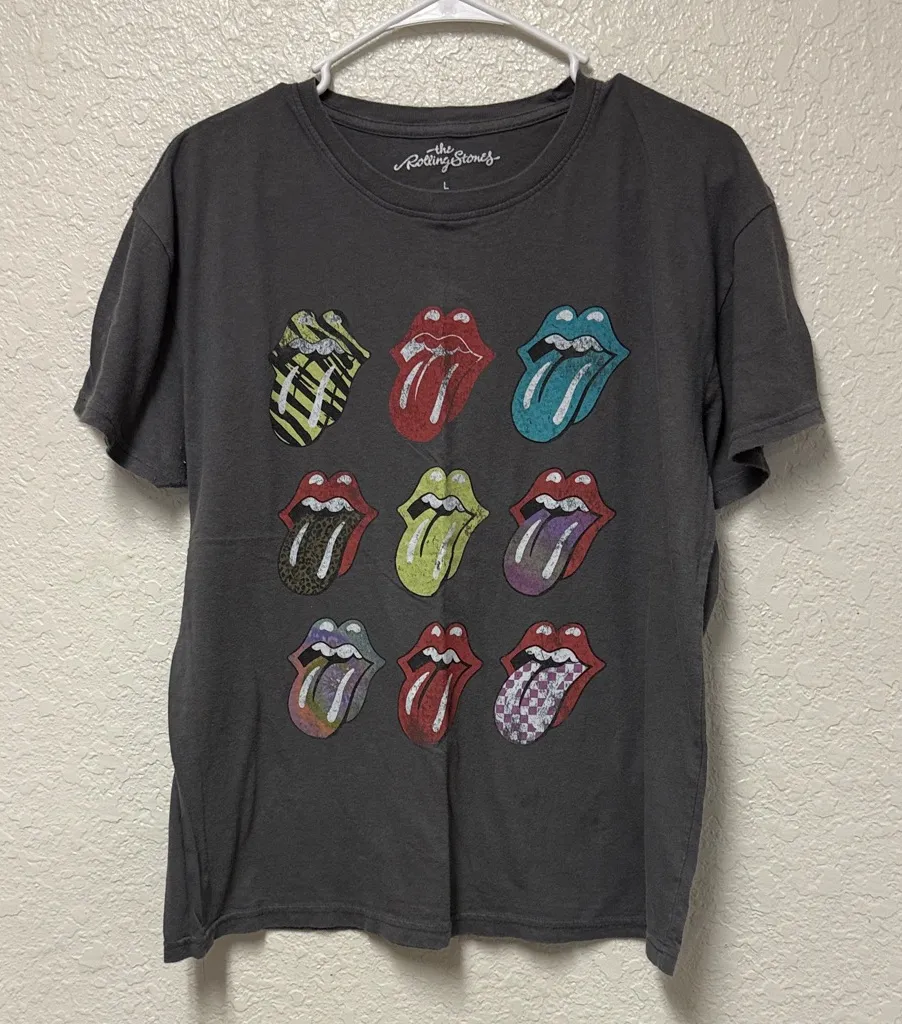 The Rolling Stones Tee - Charcoal with Colorful Tongues Size Large (Juniors) - Image 1