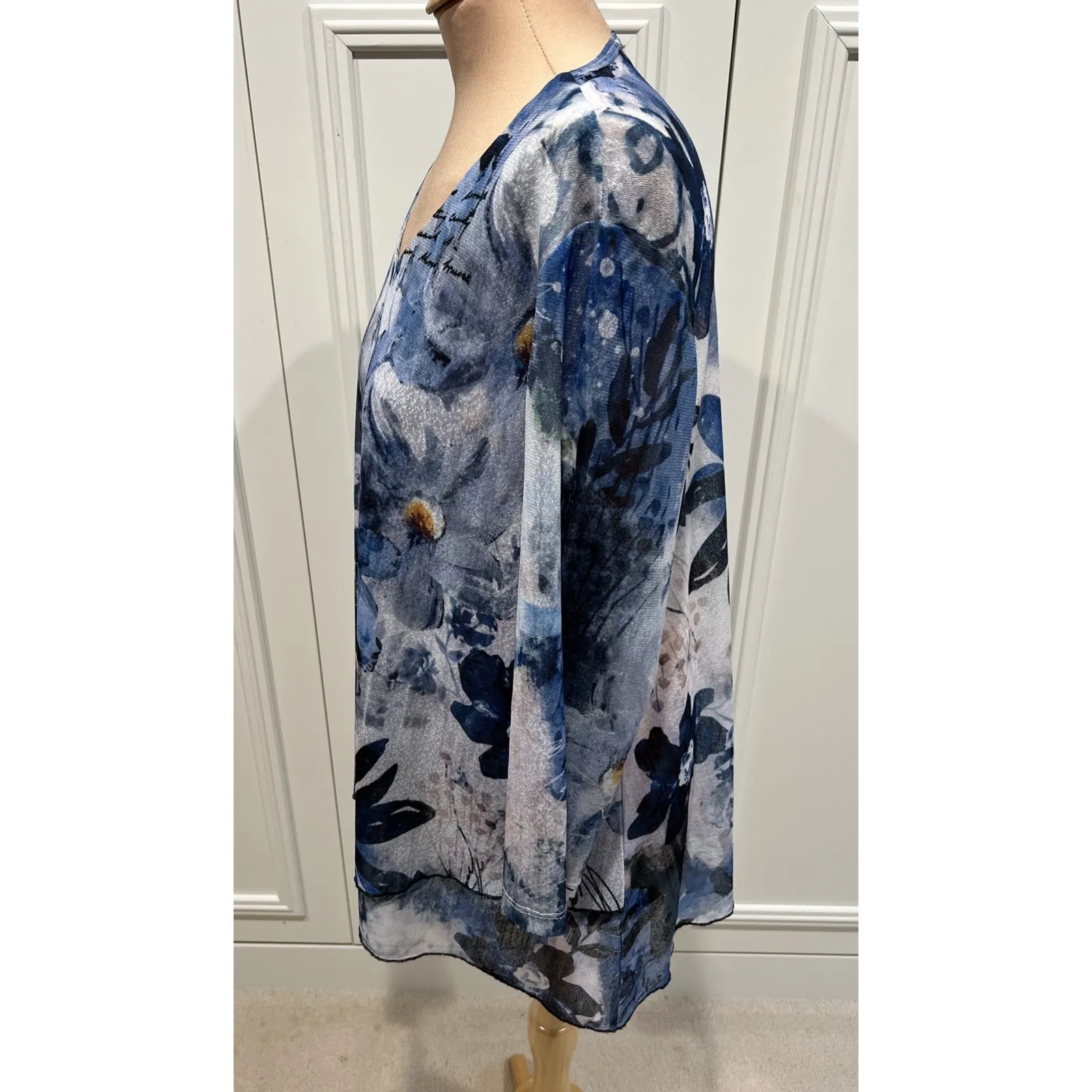 Jess & Jane Floral Mesh Tunic Top Blue Daisy Boho Artsy Watercolor Size L - Image 5