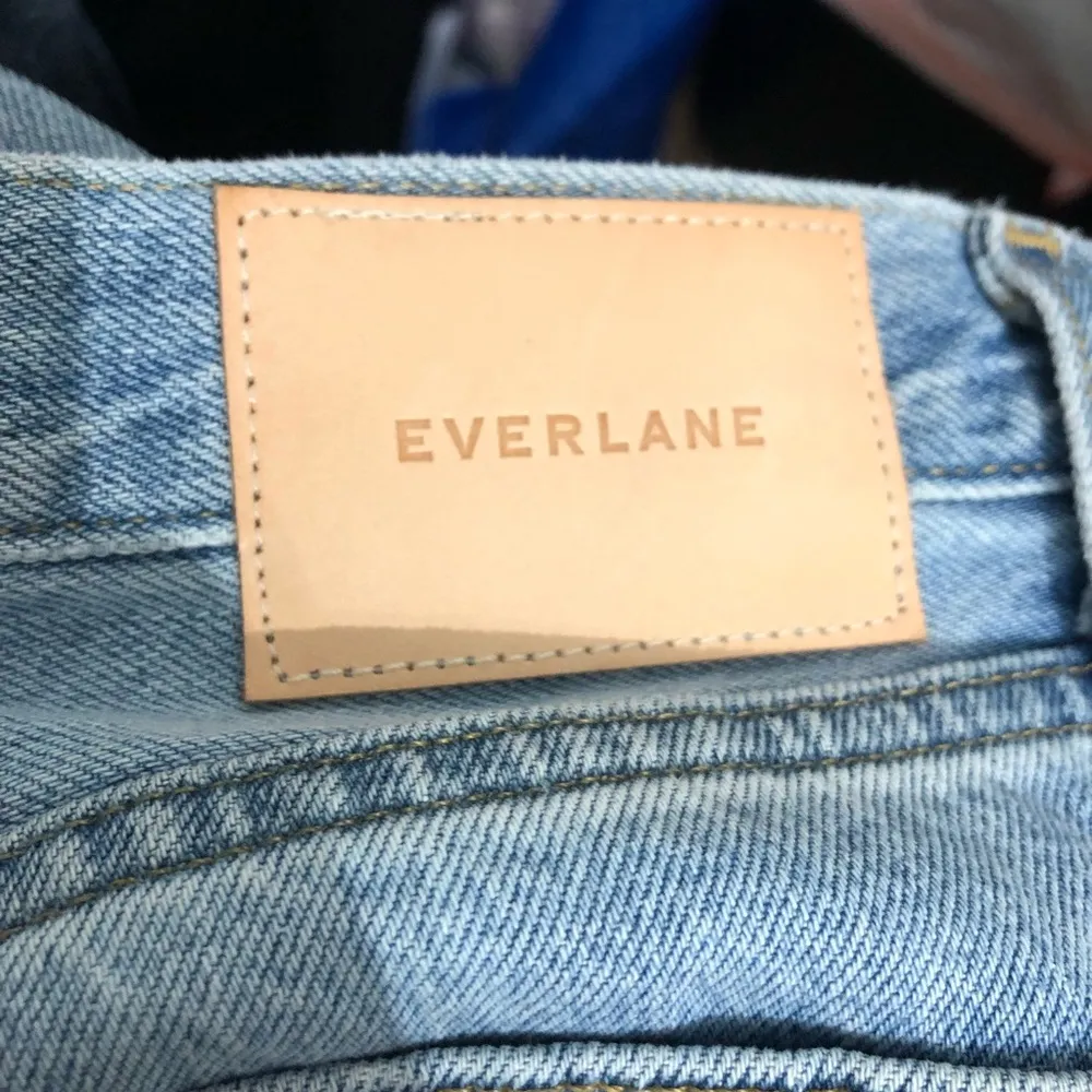 Everlane The 90s Cheeky Jeans Vintage Sundrenched Blue 26 NWT - Image 11